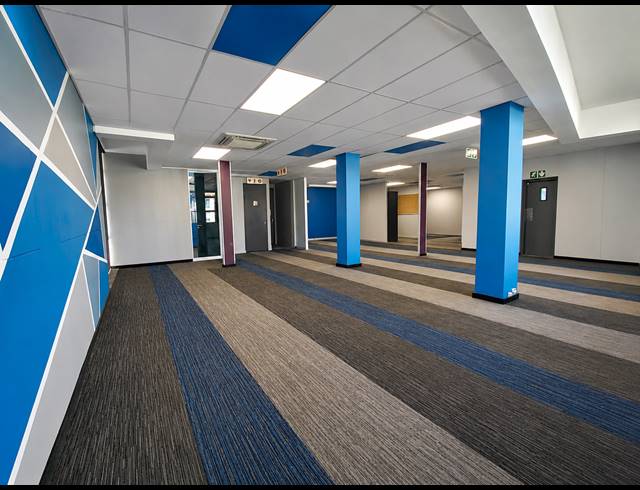 358M² OFFICE TO LET IN BRYANSTON
